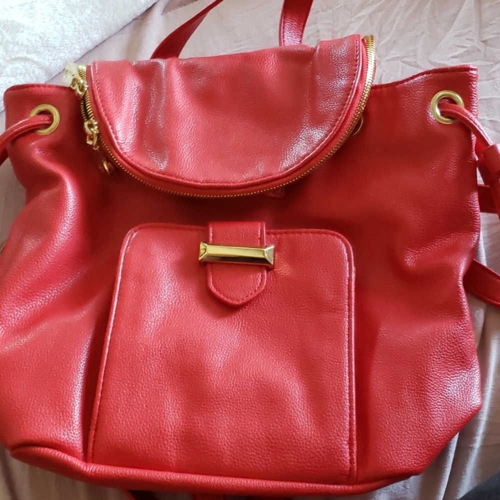 Red snob essentials backpack - Picture 2 of 3